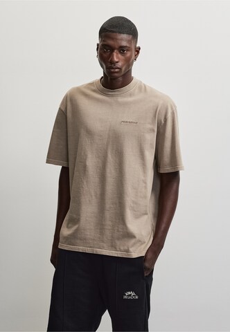 Pegador T-Shirt in Grau: Vorderseite