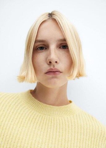 Pull-over 'Grogui' MANGO en jaune