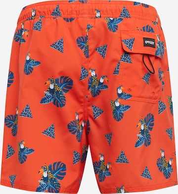 OAKLEY Regular Boardshorts 'TOUCAN TROPICS' in Oranje