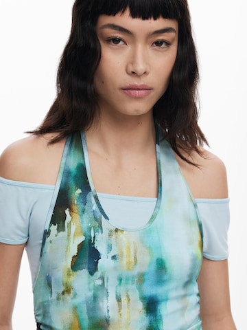 Tricou de la Desigual pe albastru
