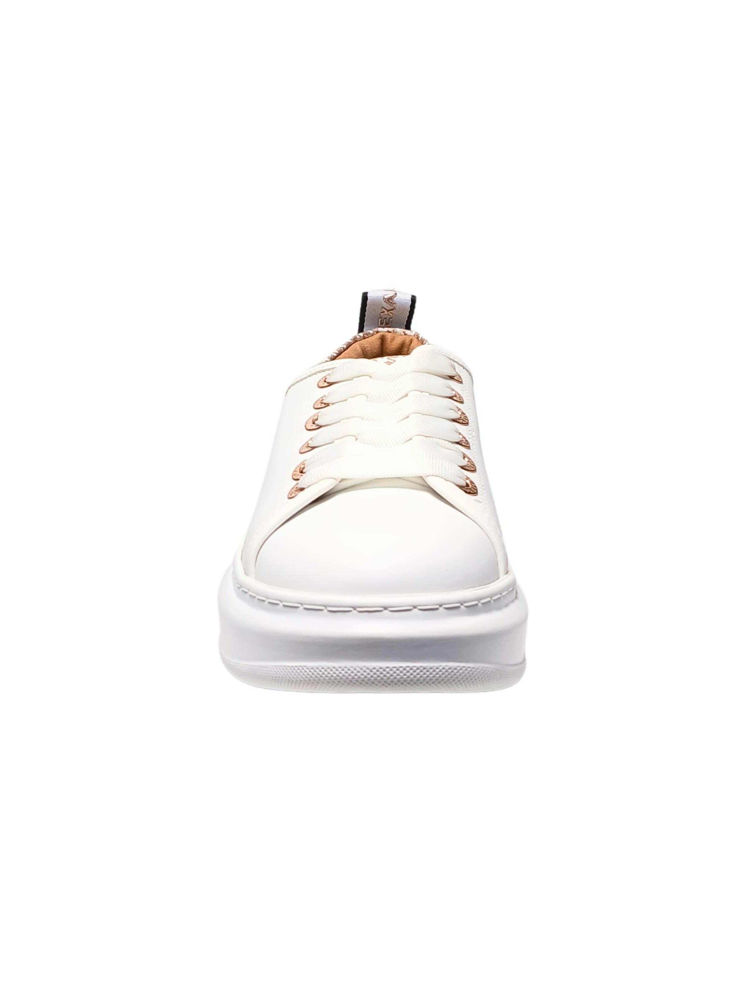 Alexander Smith Sneakers in White