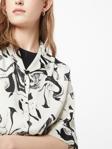 Monki Blouse in Zwart