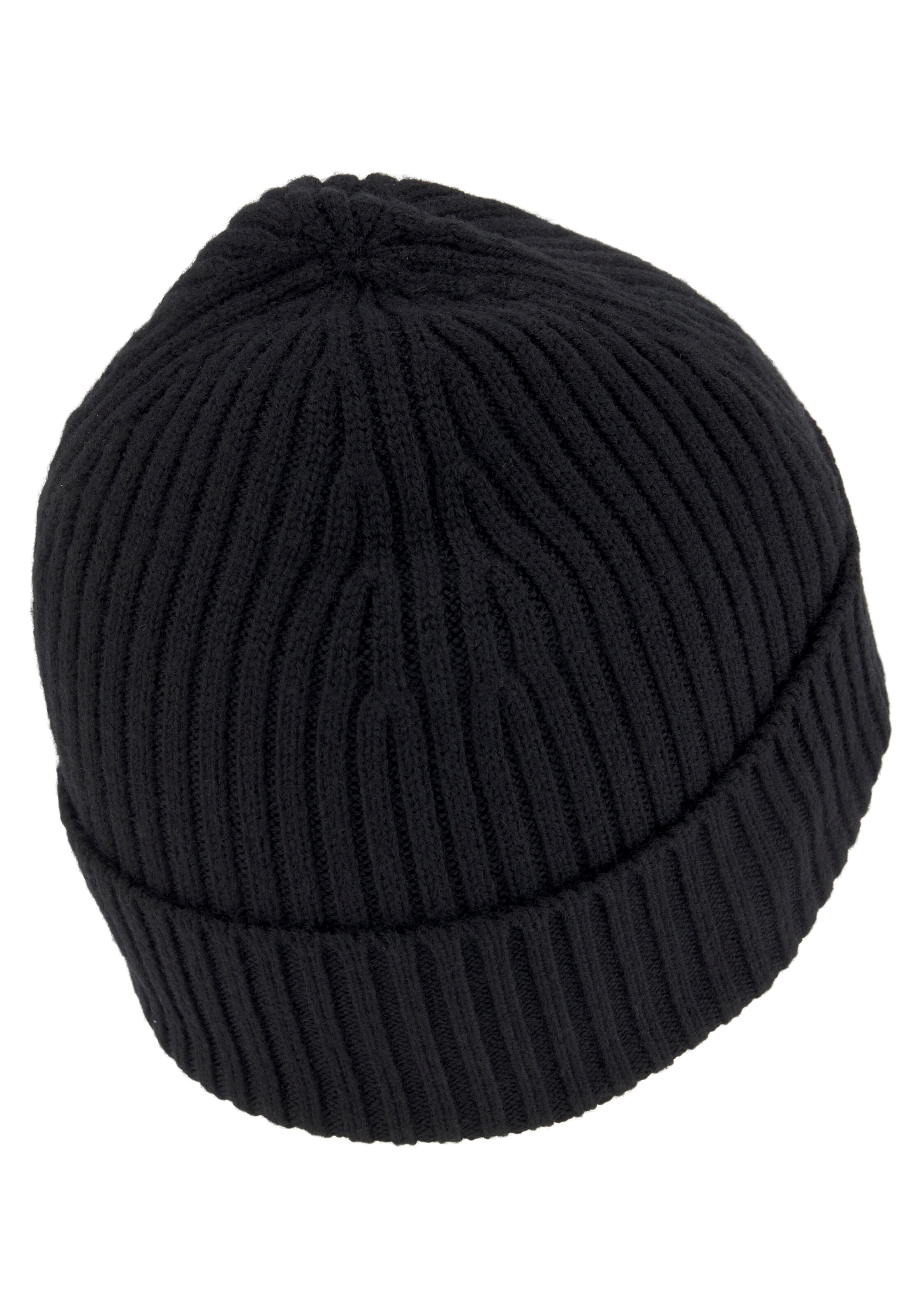 LACOSTE Beanie in Black