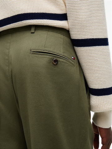 regular Pantaloni chino 'DOVER' di TOMMY HILFIGER in verde