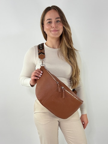 Marsupio 'TESSA' di lePelou in marrone