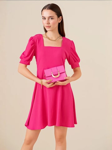 Bigdart Dress in Pink: front