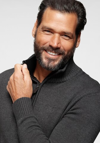 Man's World Pullover in Grau