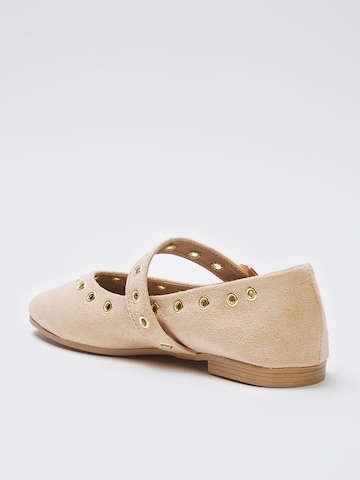 Trendyol Ballet Flats with Strap in Beige