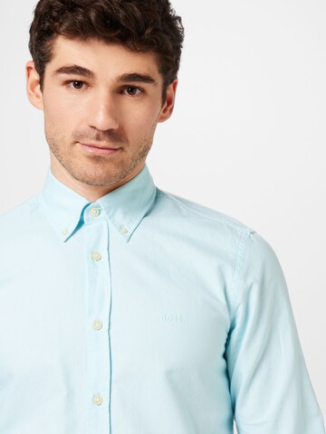 Coupe regular Chemise 'Rickert' BOSS Orange en bleu