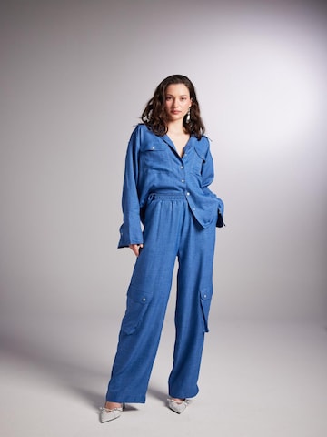 HOLLY LOLLY Loosefit Hose in Blau
