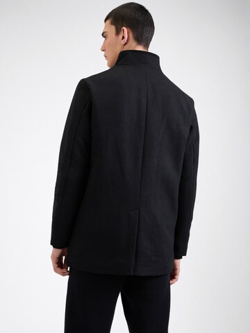 Veste mi-saison 'JJEHARRISON' JACK & JONES en noir