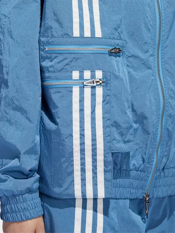 ADIDAS ORIGINALS Prehodna jakna | modra barva