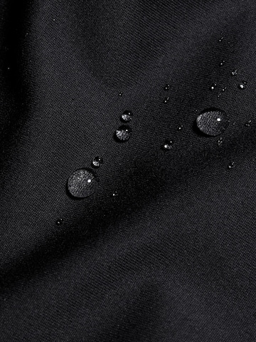 MAMMUT Vest in Black