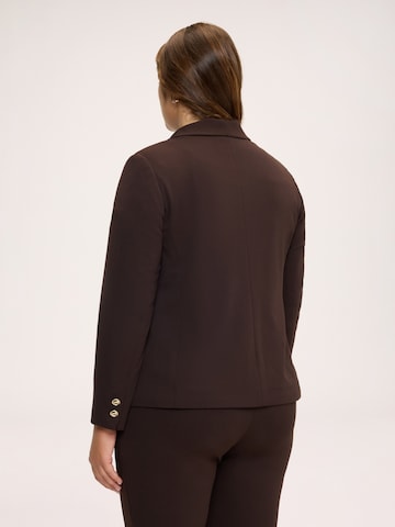Fiorella Rubino Blazers in Bruin