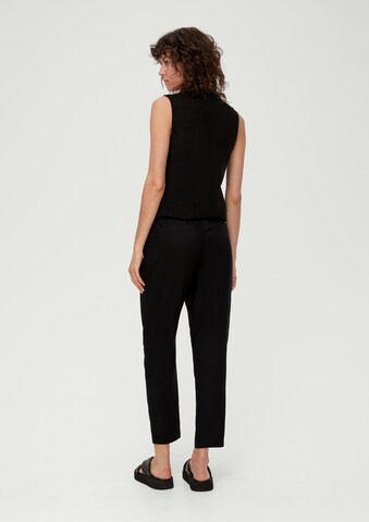 s.Oliver Tapered Pleated Pants in Black