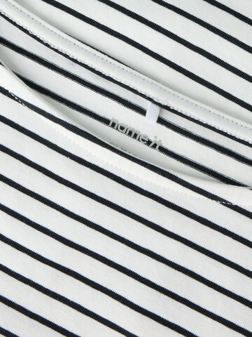 Maglietta di NAME IT in nero