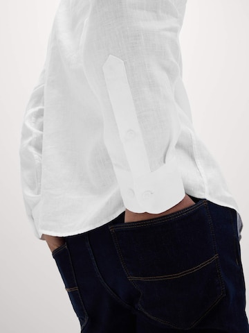 Slim fit Camicia di Marks & Spencer in bianco