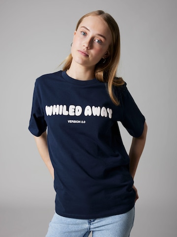 T-Shirt LMTD en bleu : devant