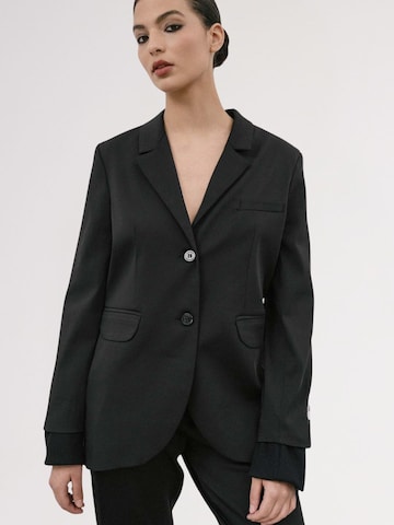 4TAILORS Блейзер 'Fiery' в Черный