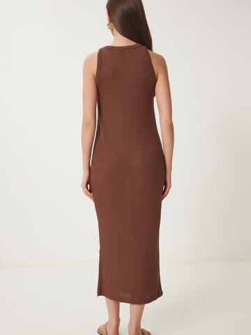 Robes en maille Happiness İstanbul en marron