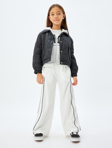 Koton Wide leg Trousers in White: front