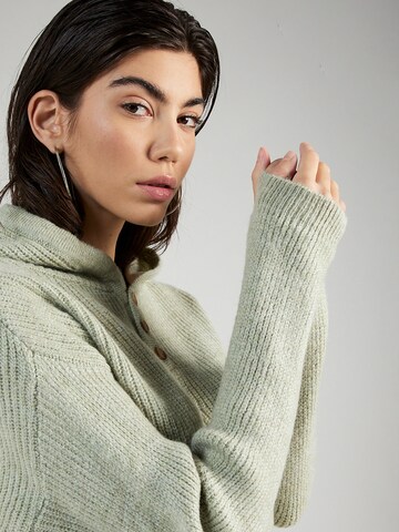 ABOUT YOU Sweater 'Christiane' in Green