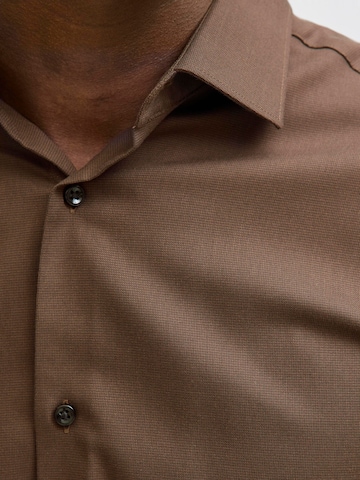 Slim fit Camicia 'JPRBLAParker' di JACK & JONES in marrone