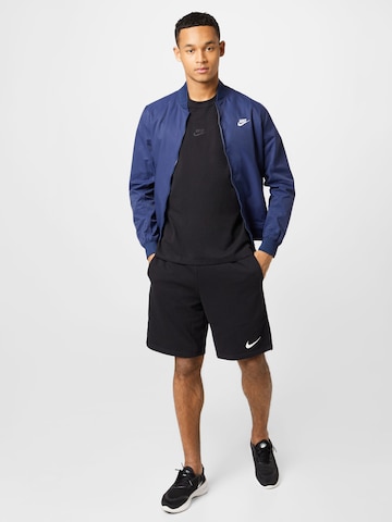 Nike Sportswear Póló 'Essential' - fekete