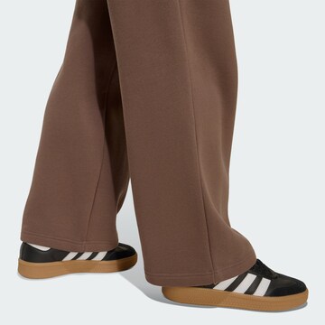 Wide leg Pantaloni 'Essentials' de la ADIDAS ORIGINALS pe maro