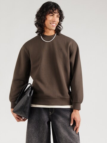 LEVI'S ® Sweatshirt in Brown: front