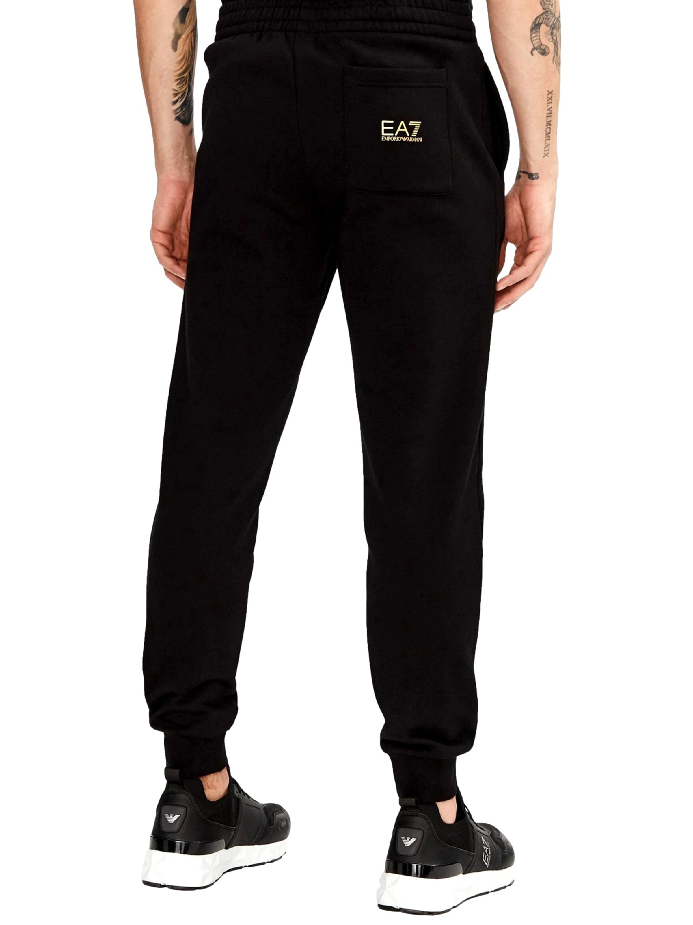EA7 Emporio Armani Tapered Broek in Zwart