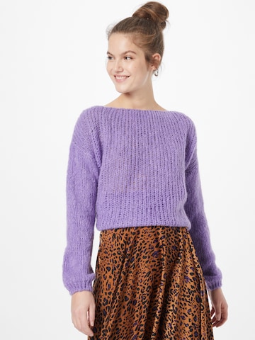 Sublevel Sweater in Purple: front