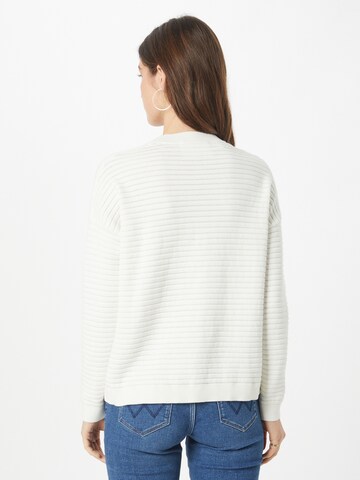 Pull-over 'Laurina' SELECTED FEMME en blanc