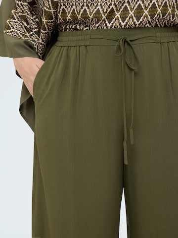 Wide leg Pantaloni di Fiorella Rubino in verde