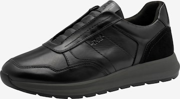 Baskets basses Tamaris en noir : devant