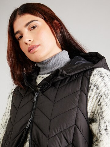 Gilet 'PCJASMIN' PIECES en noir