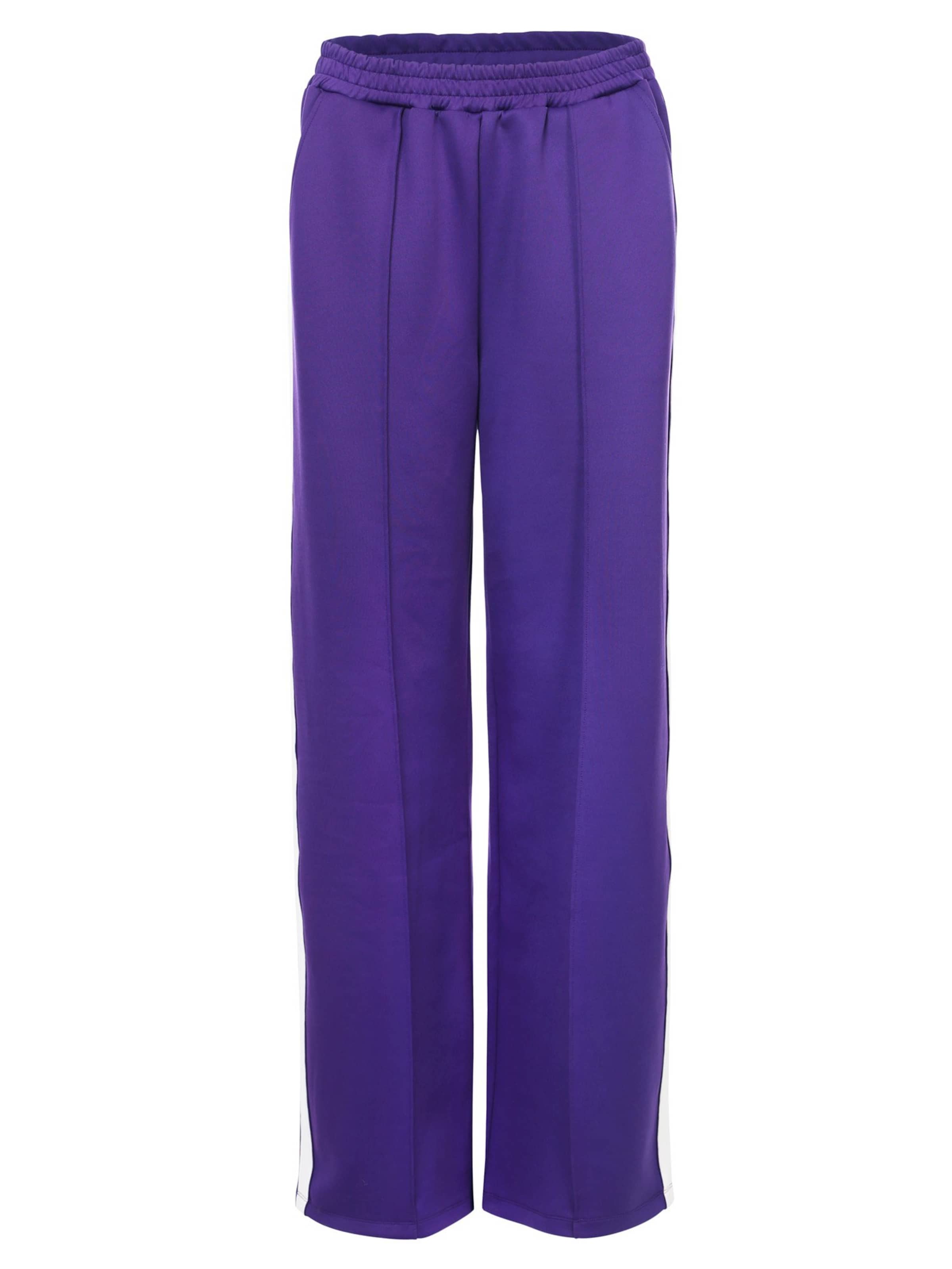 Looxs Revolution Loose fit Pants in Purple: front
