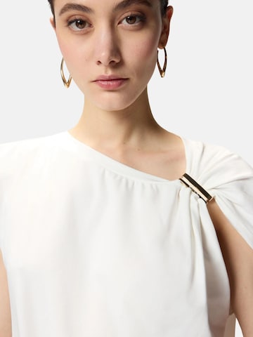 Maglietta 'PINKO MELODY MAGLIA' di PINKO in bianco