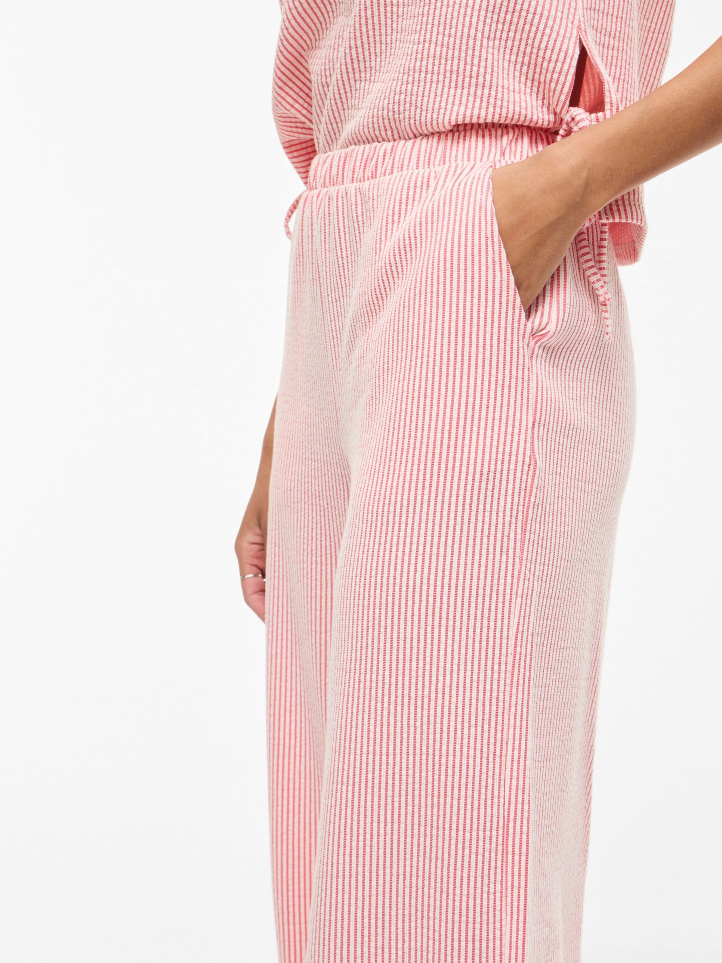 Wide leg Pantaloni di VILA in rosso