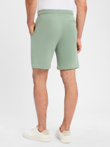 Nils Sundström Regular Shorts in Grün