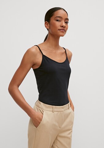 COMMA Top in Black: front