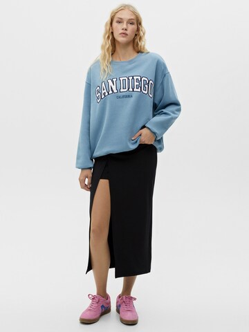 Sweat-shirt Pull&Bear en bleu