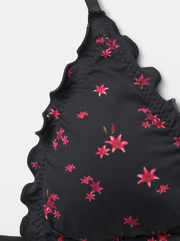 Triangolo Top per bikini di Pull&Bear in nero