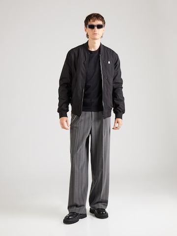 Emporio Armani T-shirt i grå