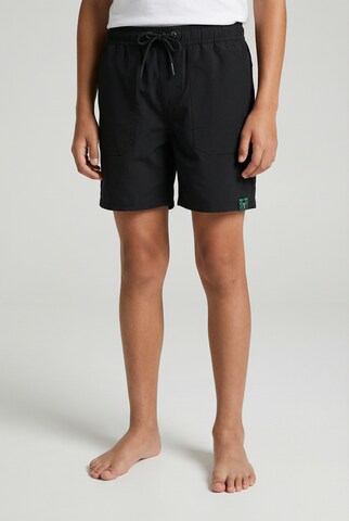 CHIEMSEE Board Shorts in Black: front