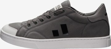 Ethletic Sneakers in Grey: front