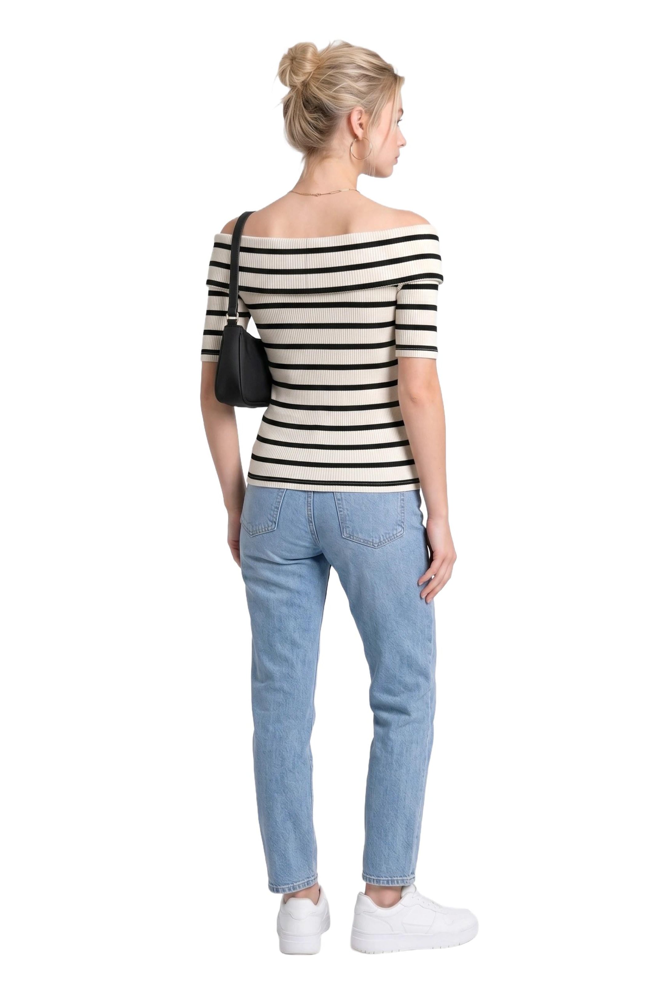 Alexa Dash Pullover in Beige