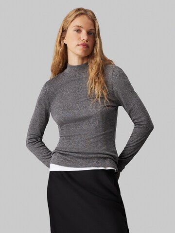 Calvin Klein Sweater in Grey: front