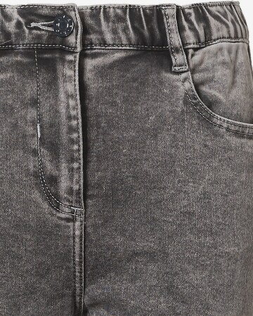 s.Oliver Tapered Jeans in Grau