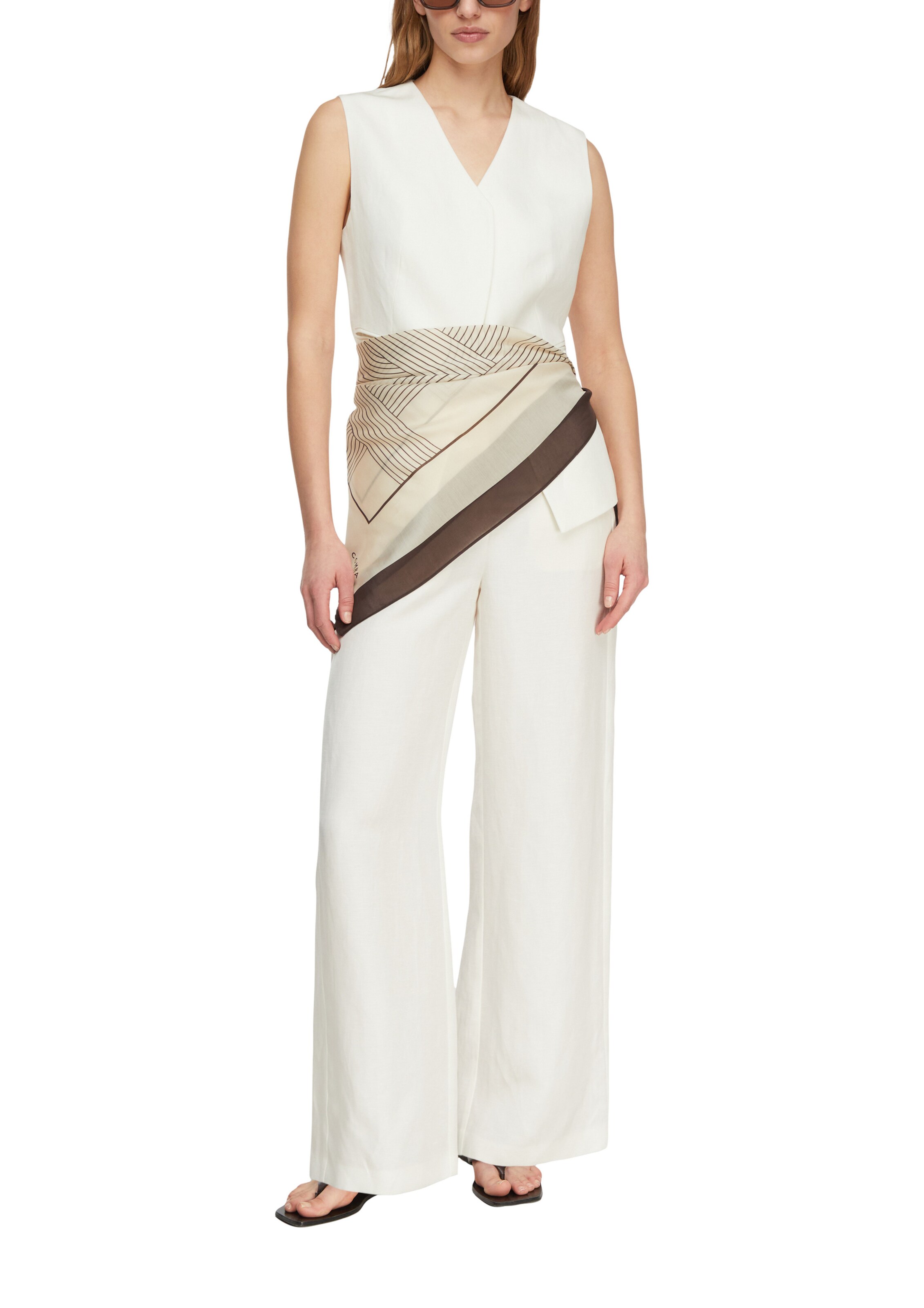 COMMA Shawl in Beige